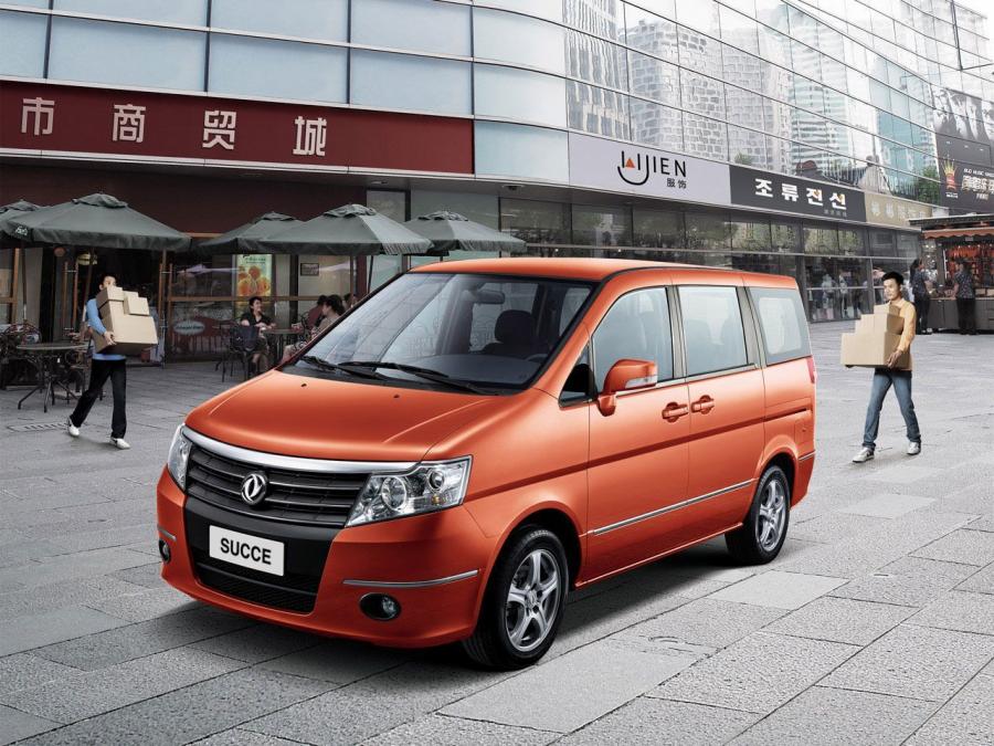  DongFeng Succe (ZN6440) 2009 года  (фото 2 из 8)